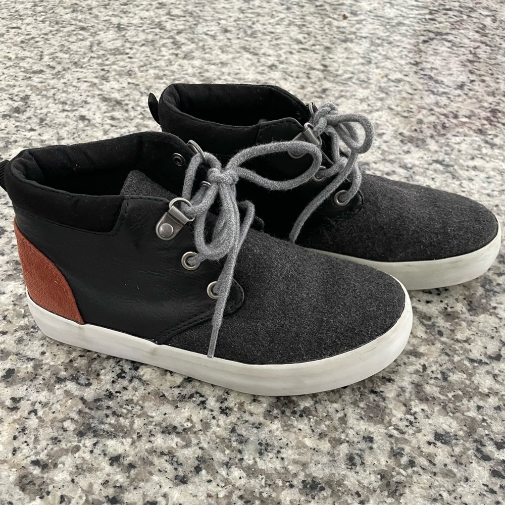 Old Navy, Boys low boot size 13